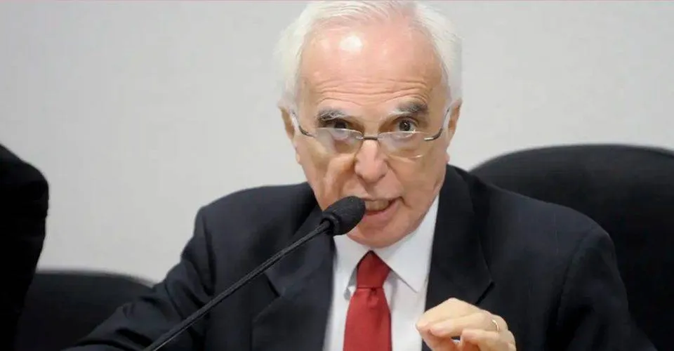 Morre em Brasília ex-ministro Samuel Pinheiro Guimarães