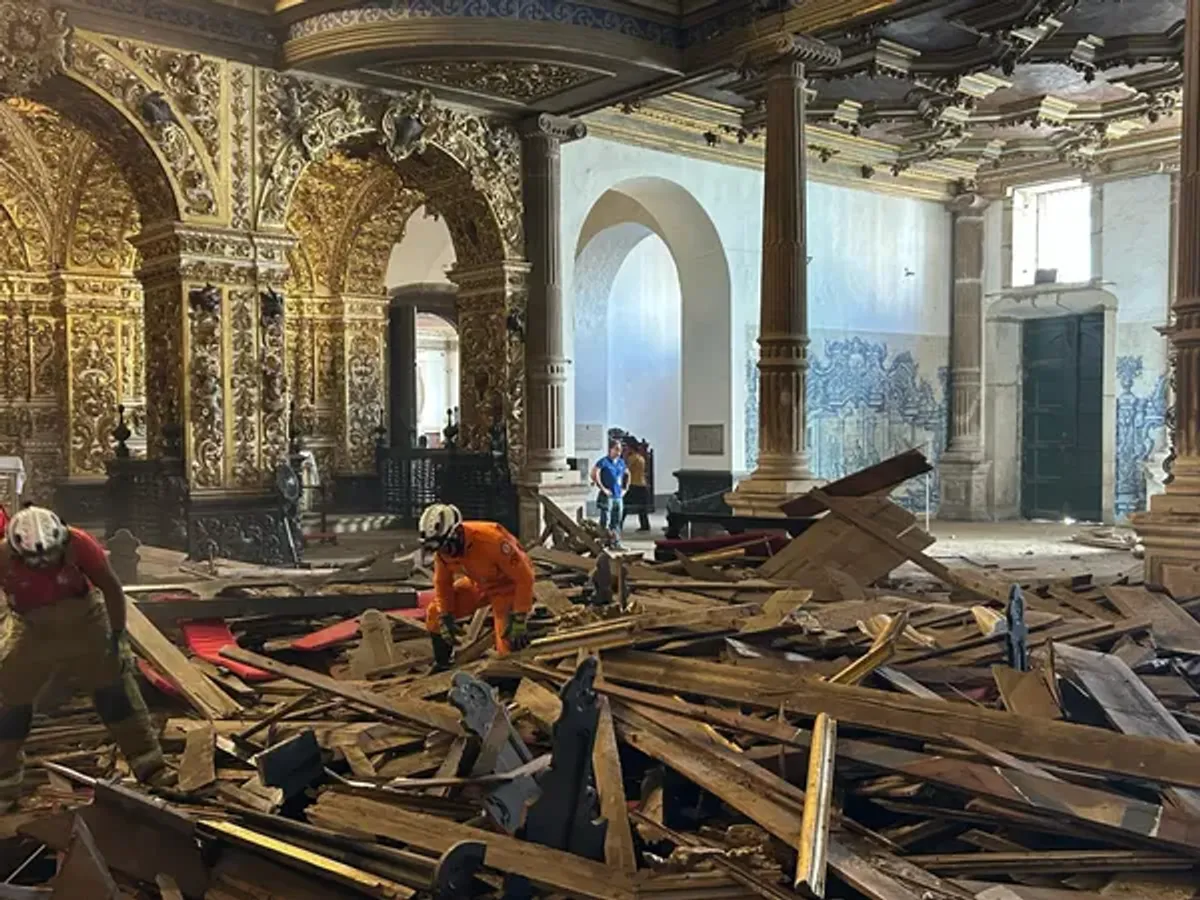 Desabamento de teto em igreja no Pelourinho. Foto: Divulgação | Codesal