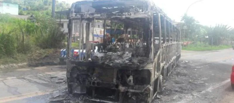 Polícia identifica suspeito de liderar ataque a ônibus em Paripe