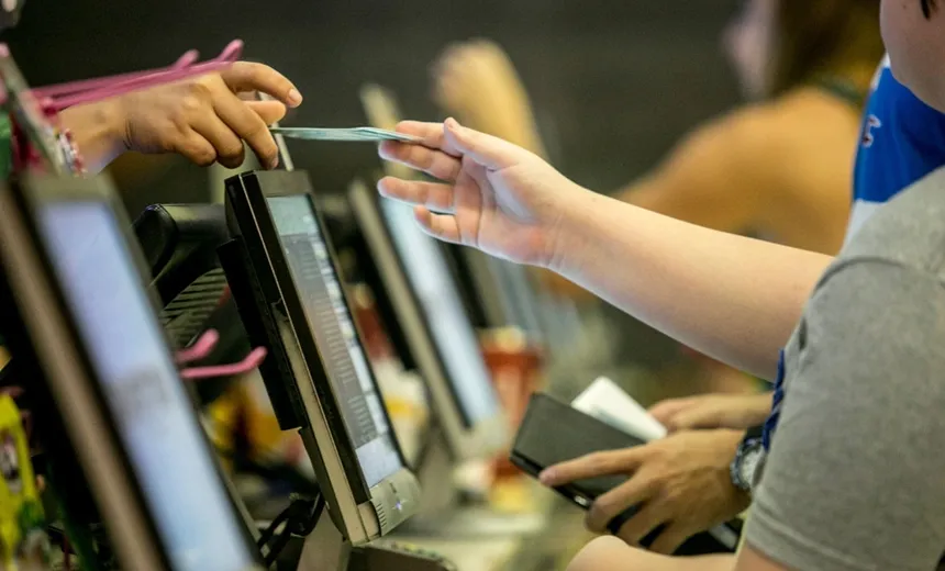 Carteira de estudante digital começará a ser emitida em 90 dias, diz Ministério Público