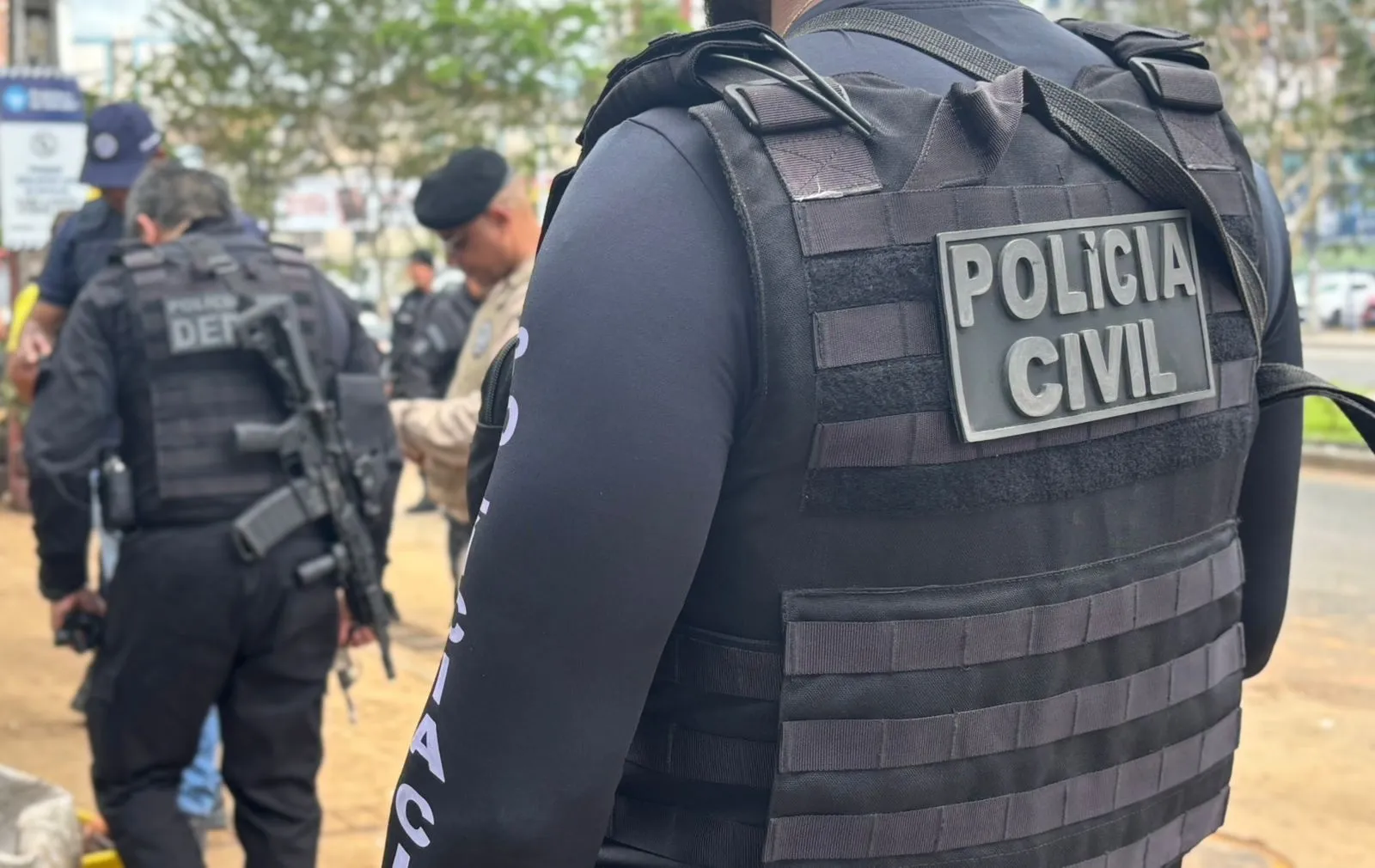 Investigado por feminicídio em Itiúba é preso em Lauro de Freitas, na Bahia