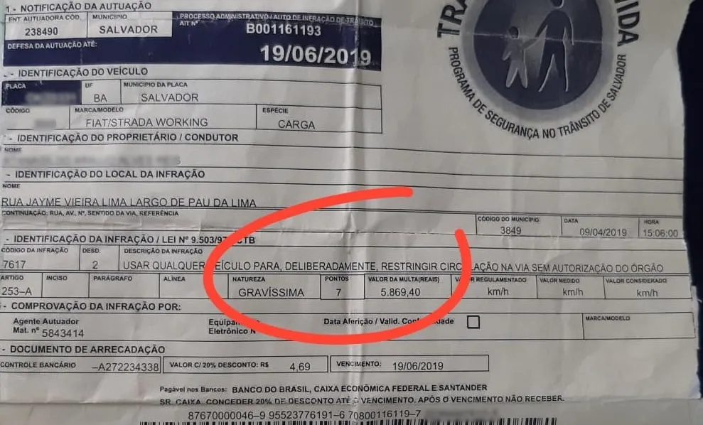 Motorista se espanta com multa de quase R$ 6 mil em Pau da Lima: &#8220;não tem placa&#8221;