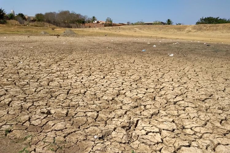 Além das chuvas, a longa estiagem tem prejudicado as cidades baianas. Foto: Reprodução/Achei Sudoeste