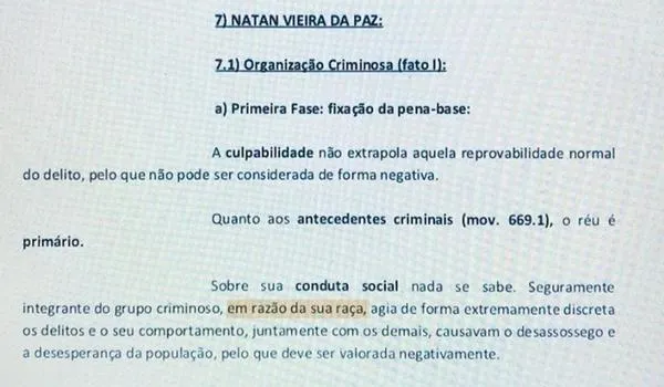  Juíza condena homem negro a 14 anos de prisão "em razão de sua raça" e advogada classifica decisão como racista 