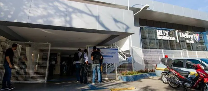 RESPOSTA: Após polêmica e repercussão, faculdade se pronuncia sobre denúncia de transfobia