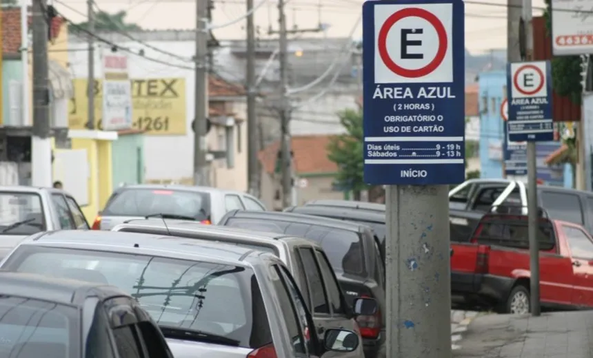 Nova forma de cobrança de Zona Azul começa a ser implantada no Imbuí; saiba mais