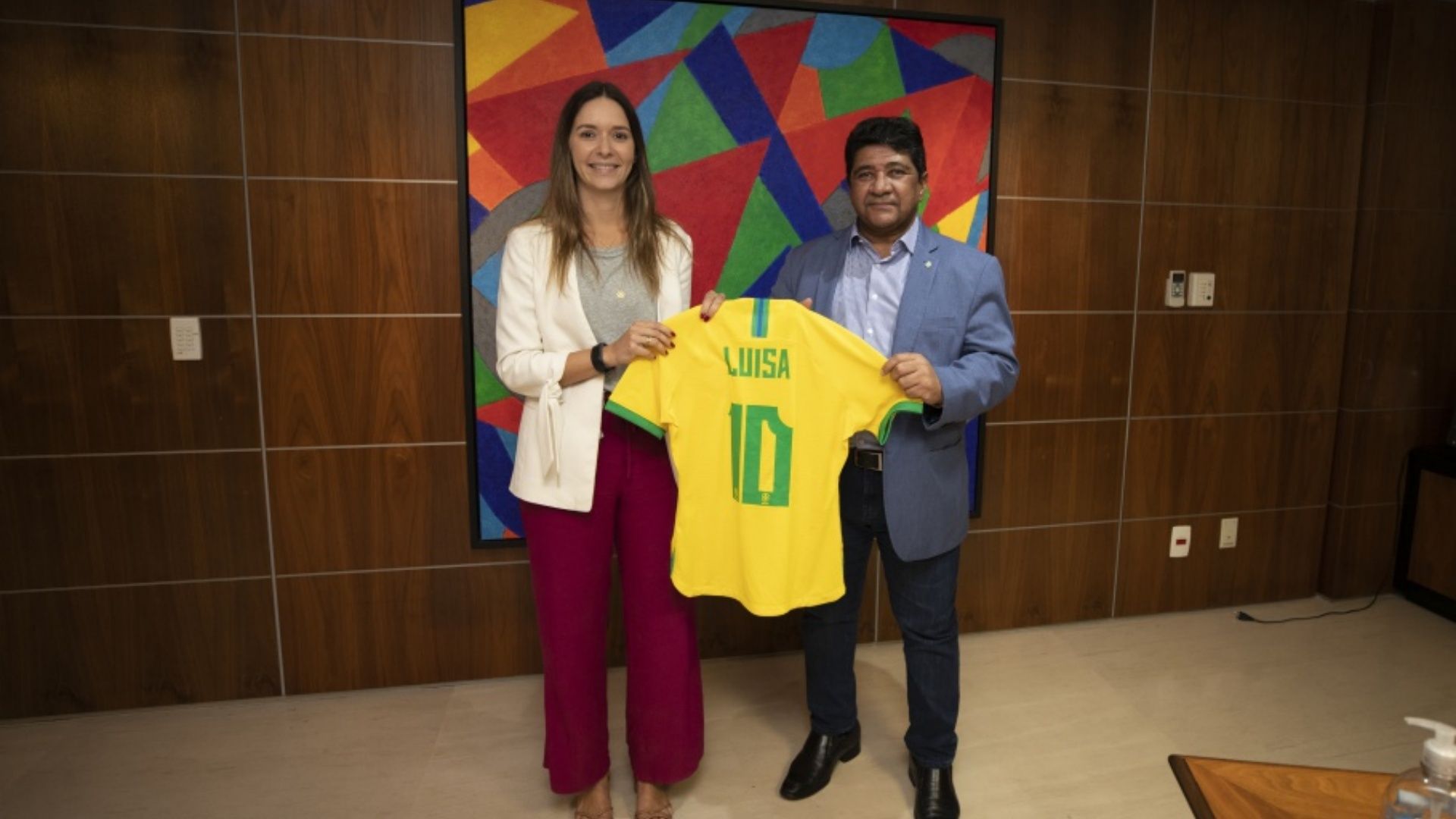 Luísa Xavier da Silveira Rosa, ex-diretora da CBF, e Ednaldo Rodrigues, presidente da CBF