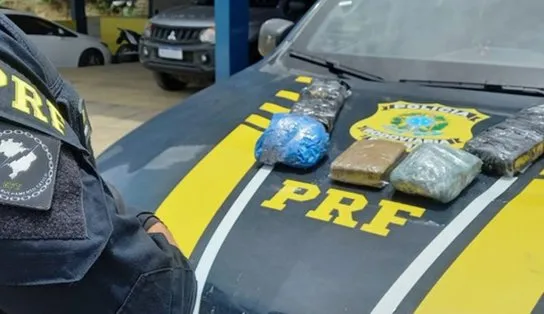 PRF prende homem transportando 3 kg de maconha em ônibus interestadual no interior da Bahia