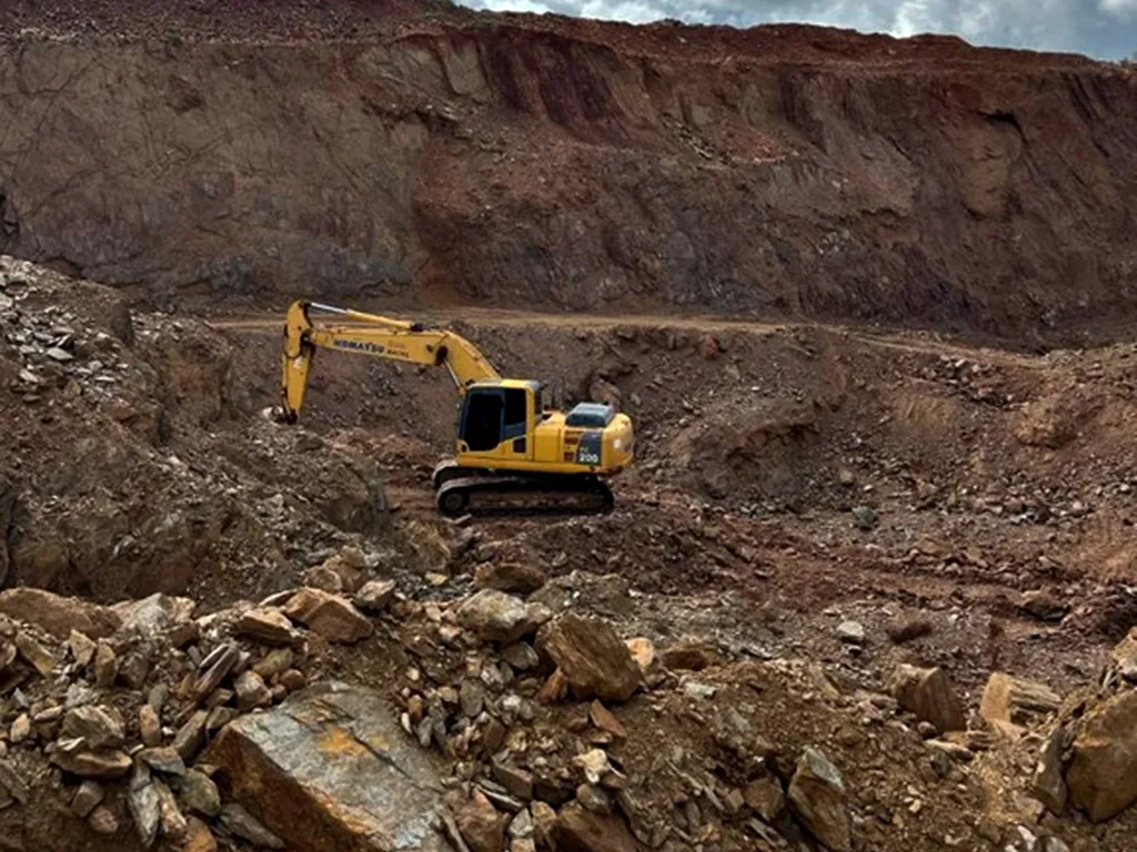 mineração santaluz