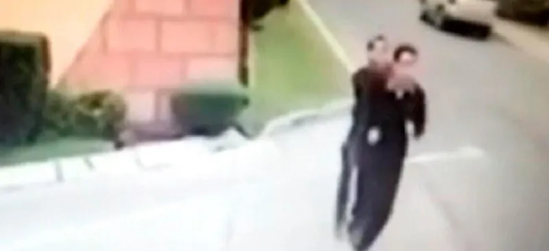 MAFIA DO “EL CHAPO”: Imagem mostra momento em que juiz morre com tiro na nuca enquanto corria