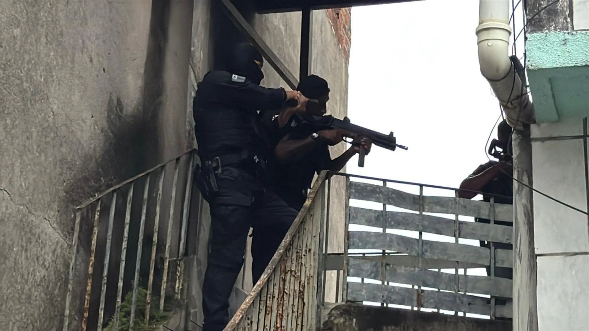 Polícia Civil investiga organização criminosa do Rio de Janeiro na Bahia. Foto:  Filipe Conceição e Tony Silva