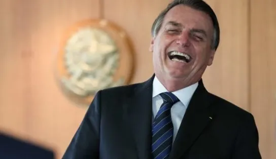 "Conspiro para que todos cumpram a Constituição", diz Bolsonaro após pedido de impeachment de ministro do STF
