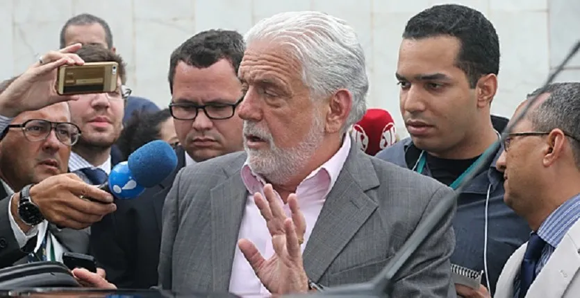 JAQUES WAGNER: Chefe do Gabinete de Dilma chama impeachment de ‘retrocesso’ e diz esperar ‘justiça’