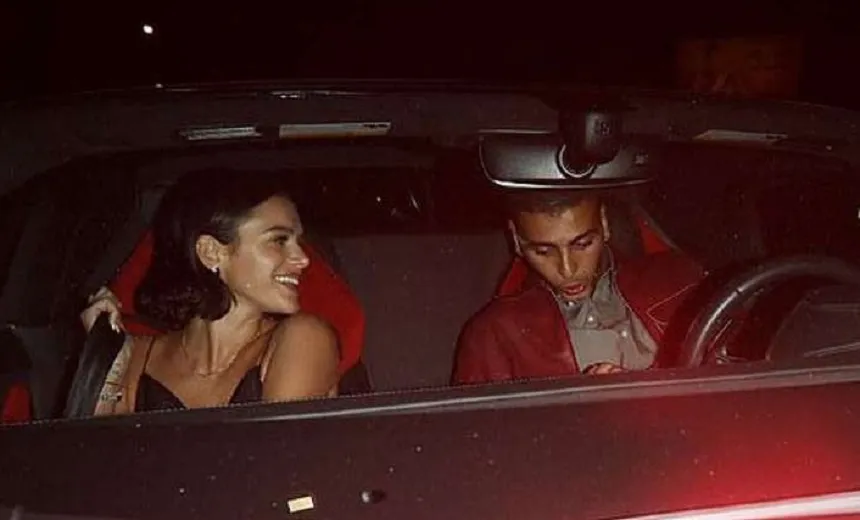 Bruna Marquezine é flagrada em Los Angeles com ex-namorado de uma Kardashian