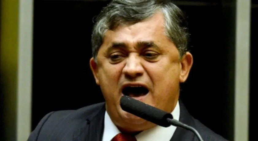 É O FIM? : Governo admite derrota na Câmara, mas diz que pode reverter situação no Senado