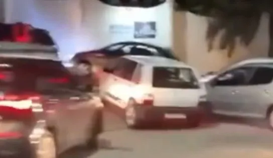 Fila longa é registrada na frente de motel em Salvador e estabelecimento aponta suposto golpe de reservas; assista