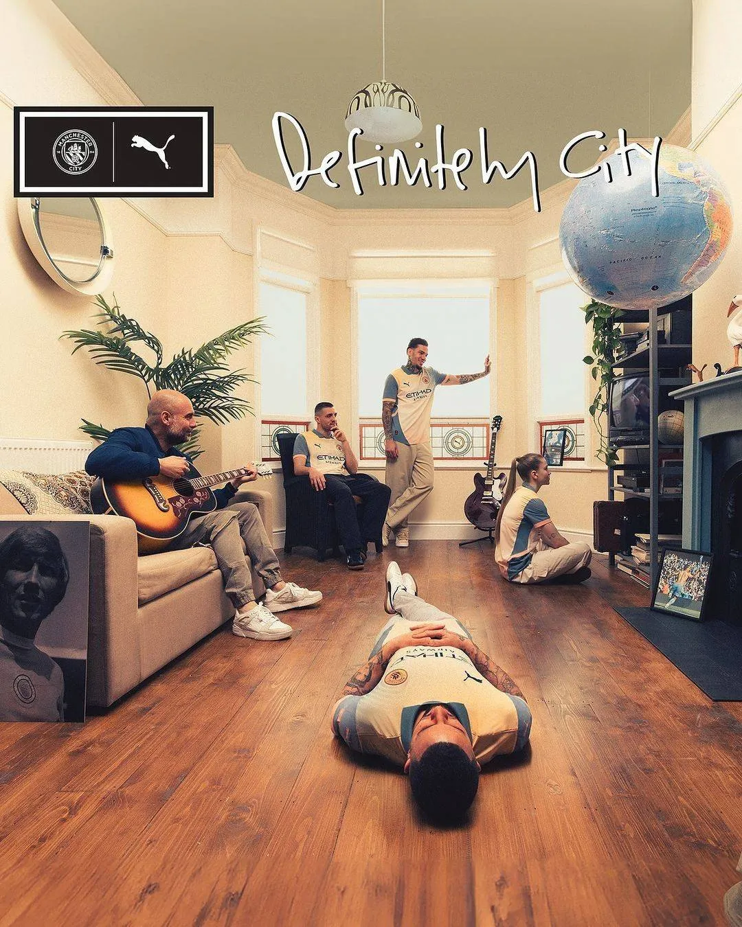 Manchester City faz colaboração com Oasis e lança nova camisa em homenagem a banda