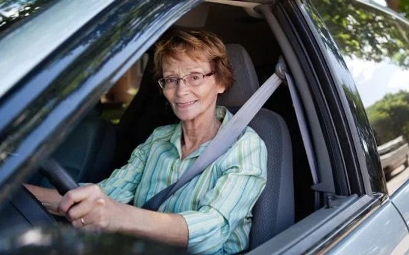 O projeto que isenta impostos de carros populares para idosos ainda precisa passar por diferentes etapas no Congresso Nacional antes de entrar em vigor/Foto: Reprodu&ccedil;&atilde;o