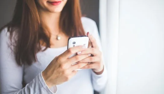 Pesquisa aponta que 75% das pessoas compartilham notícias nas redes sociais sem ler