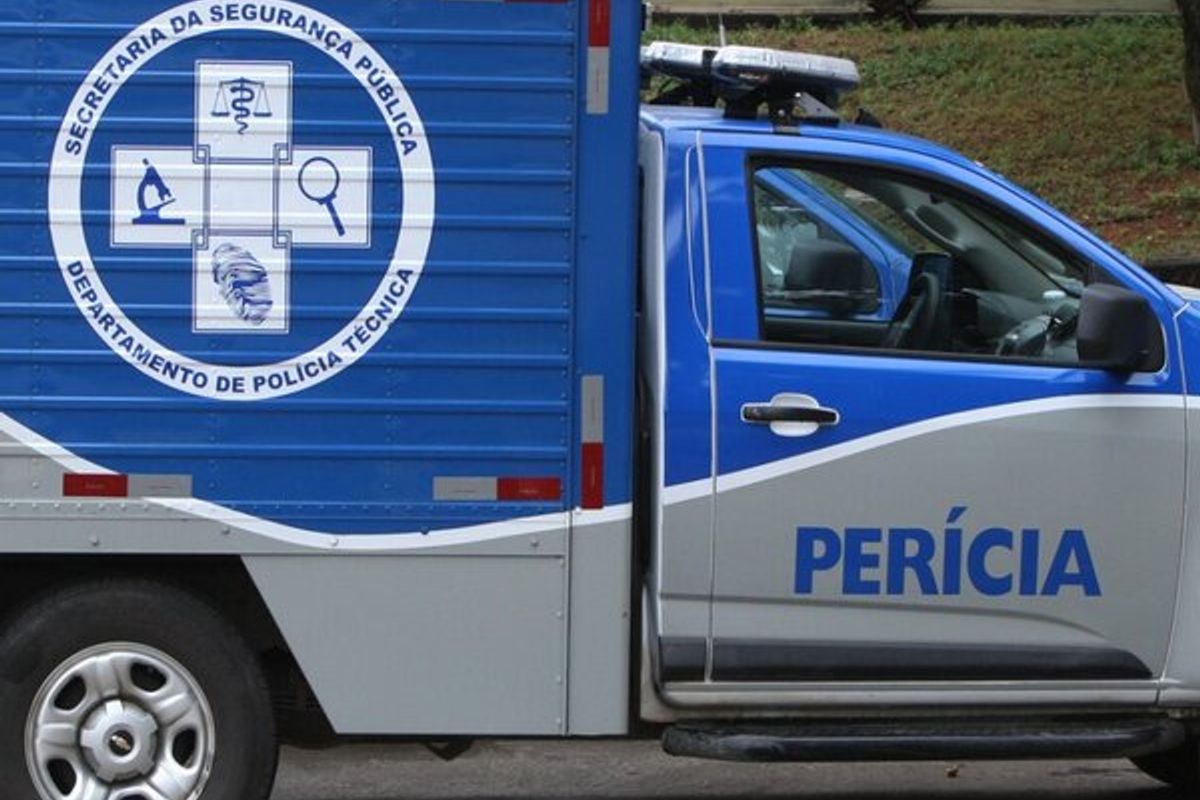 Corpo estava em carrinho de mercado e foi removido pelo DPT. Foto: Ilustração