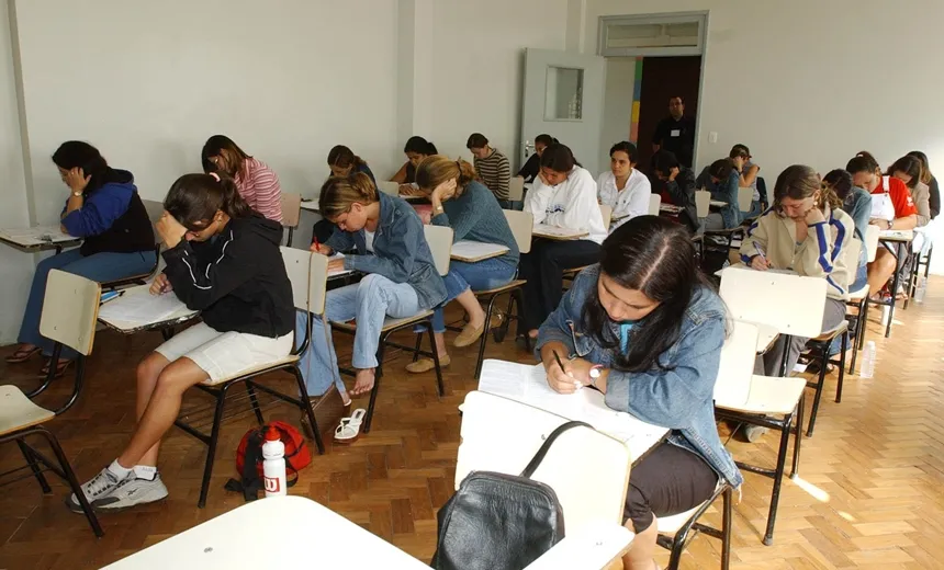Governo estabelece valores mínimos e máximos para contratos do Fies