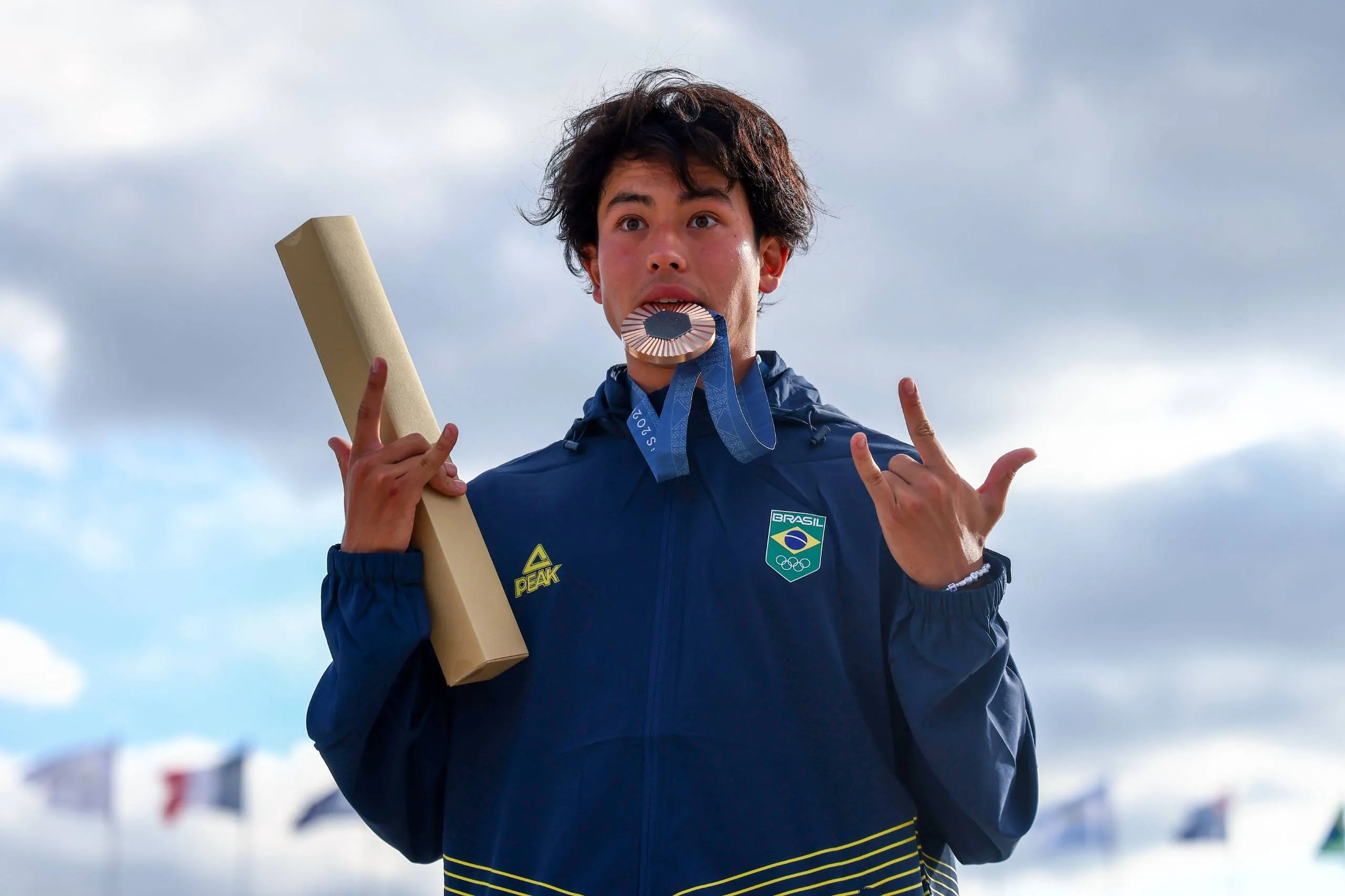 Augusto Akio, o 'Japinha', faz volta mágica e conquista medalha de bronze no skate