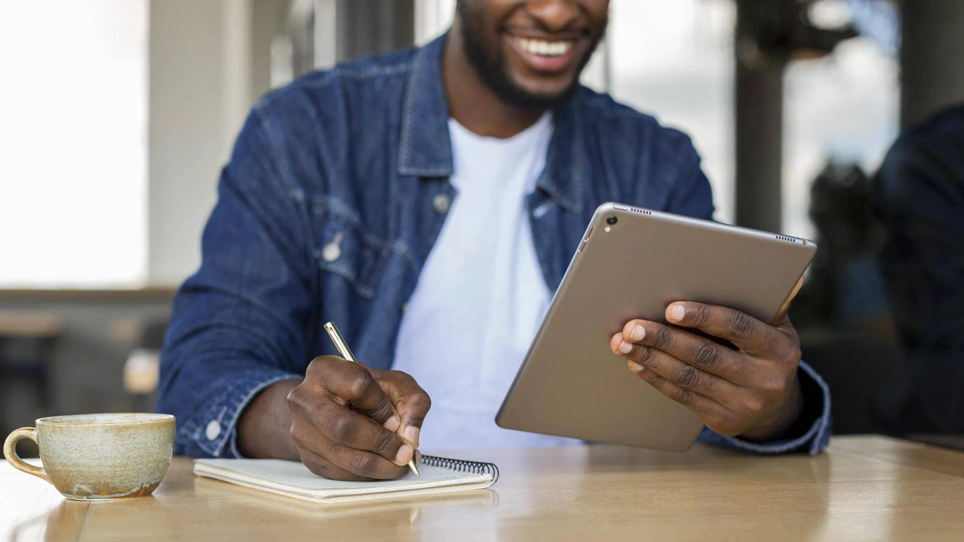 Harvard oferece 5 mil bolsas de estudo para cursos online gratuitos; saiba como participar