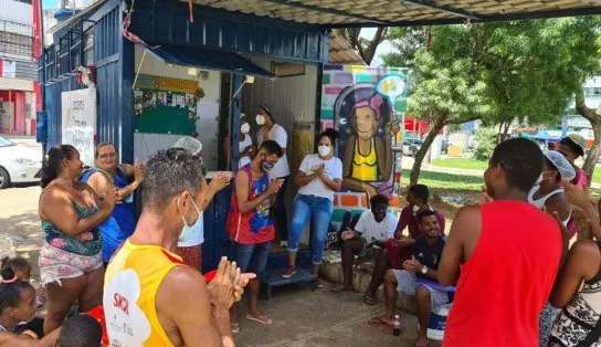 Feira de Saúde leva serviços para população em situação de rua no Largo dos Mares