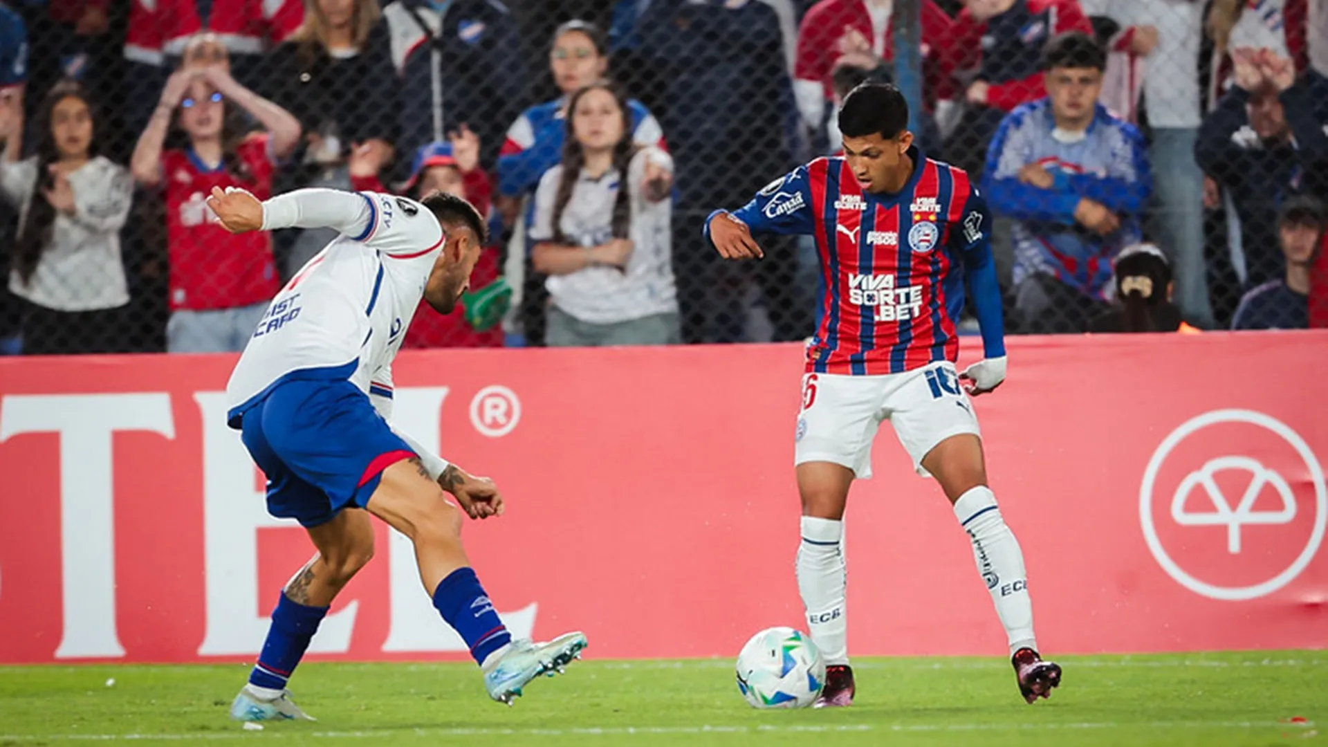 Erick Pulga marcou o gol do triunfo do Bahia sobre o Nacional nesta segunda rodada da Libertadores