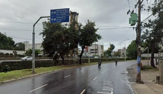 Jovem de 23 anos é assassinado a tiros no Rio Vermelho; autoria é atribuída a dupla em motocicleta