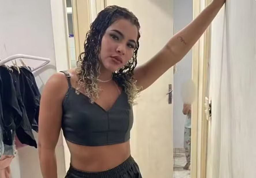 A irmã da vítima, Stefany, lamentou a morte de Sther em diversas postagens. | Foto: Redes Sociais