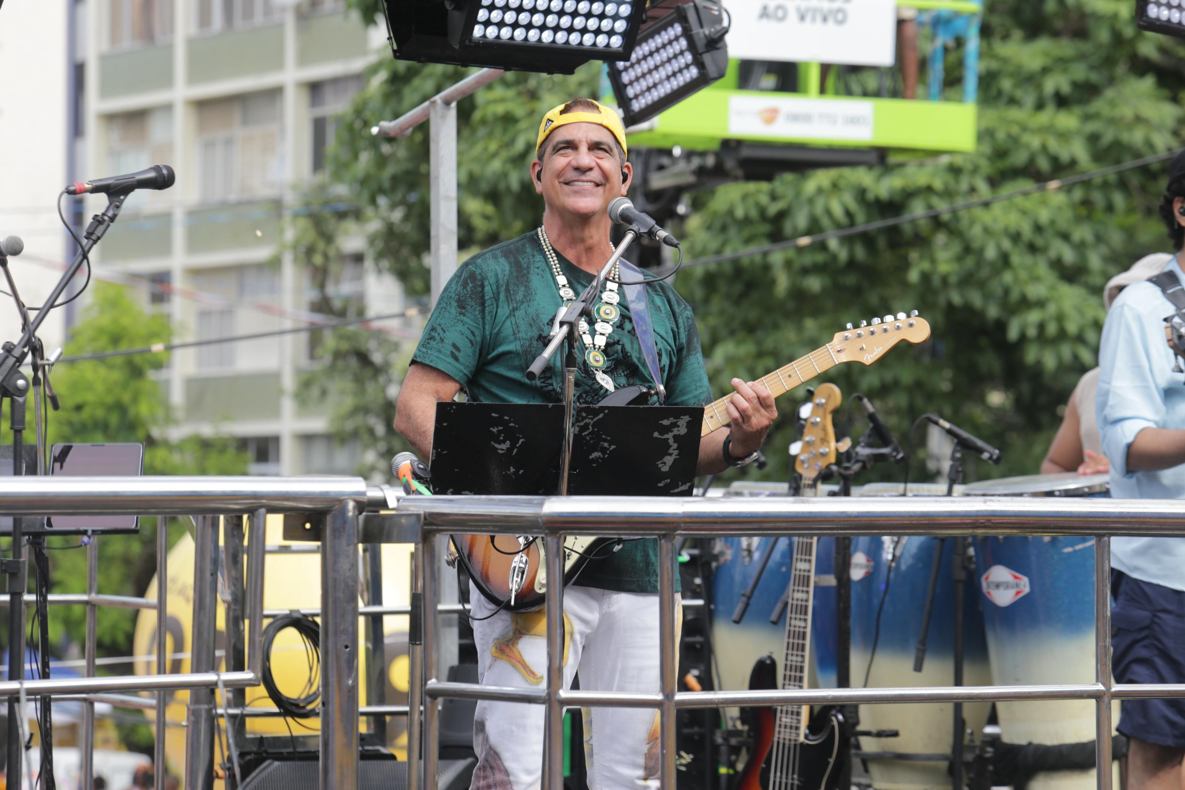 Quebra Ae as Musicas Mais Famosas De Durval Lelys E Do Asa De Aguia