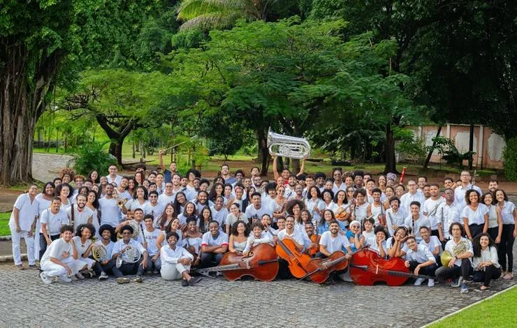 Neojiba encerra temporada 2023 com obra de Beethoven e regência do maestro Cláudio Cruz