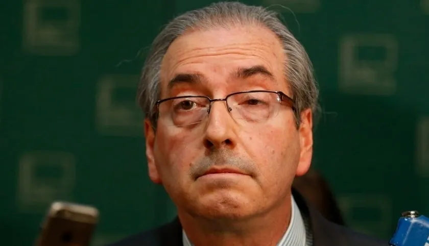 FORA CUNHA: Maioria do STF aprova afastamento do presidente da câmara dos deputados