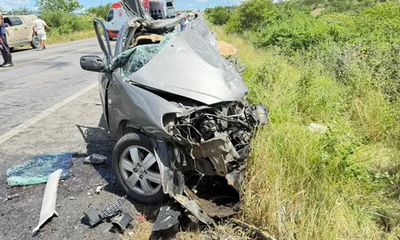 Duas pessoas morrem após colisão frontal em Rafael Jambeiro.Foto: Reprodução