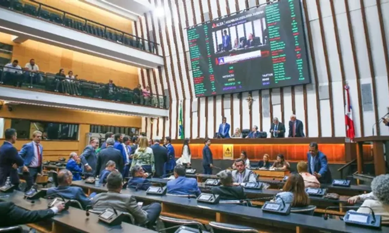 A reconfigura&ccedil;&atilde;o partid&aacute;ria na Assembleia Legislativa da Bahia (ALBA) foi consolidada ap&oacute;s o encerramento do per&iacute;odo de migra&ccedil;&atilde;o. Foto: Divulga&ccedil;&atilde;o