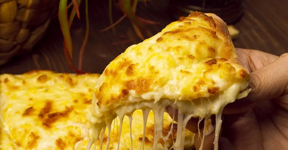 Para comer pizza de graça, cliente falsifica comprovantes e se faz de morta