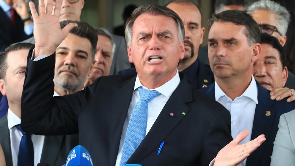 Bolsonaro Grita E Xinga Durante Entrevista Ao Vivo