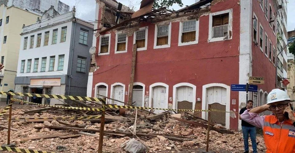 Prédio que desabou em Salvador tem demolição concluída nesta segunda-feira (29)