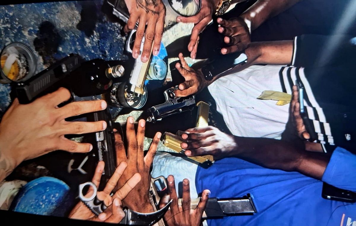 SSP afirma que os nove mortos em Cajazeiras faziam sinais de facção e ostentavam armas nas redes sociais. Foto: SSP-BA