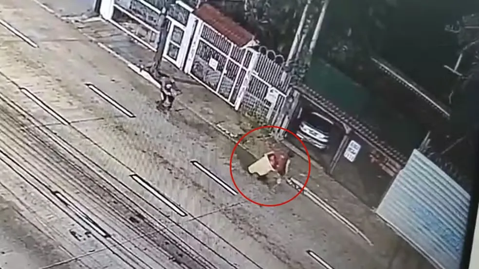 Mulher é encontrada morta dentro de lixeira com mãos e pés amarrados