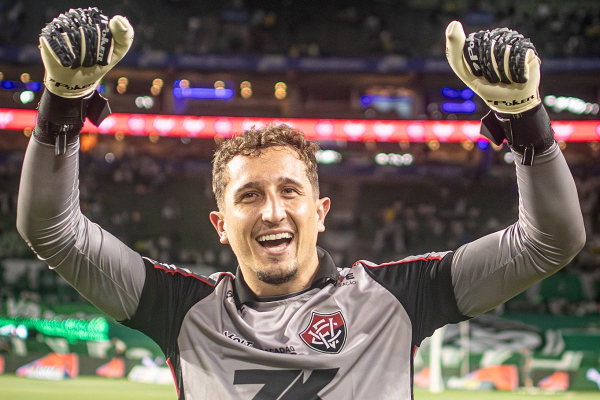 Thiago Couto pode ficar de fora da próxima partida contra o Sport. Foto: Victor Ferreira/EC Vitória