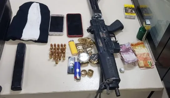 "Terroristas" que atiravam contra rivais e tinham submetralhadora são presos pela PM em Feira de Santana