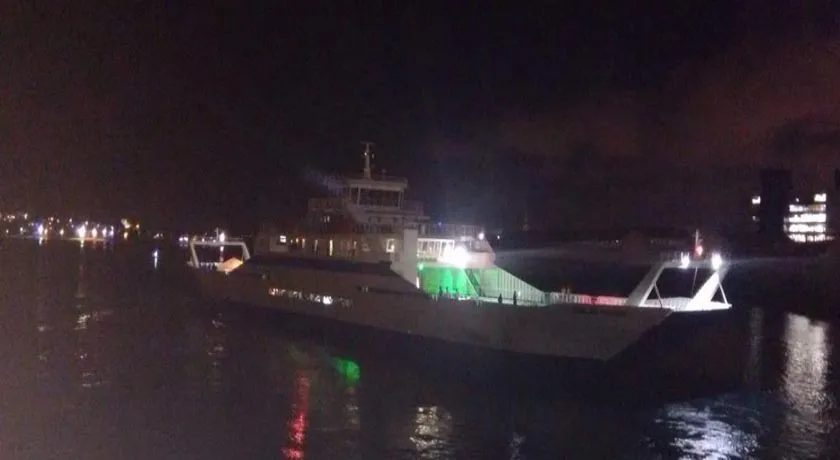 Promotora diz que ferries não podem ser alugados; Agerba afirma que medida está prevista em contrato