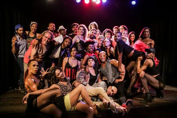 O Cabaret Drag King celebra 13 anos com performances inéditas, arte queer e discussões sobre masculinidades em edição especial na Casa Rosa/Foto: Andrea Magnoni