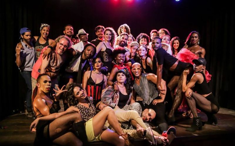 O Cabaret Drag King celebra 13 anos com performances in&eacute;ditas, arte queer e discuss&otilde;es sobre masculinidades em edi&ccedil;&atilde;o especial na Casa Rosa/Foto: Andrea Magnoni