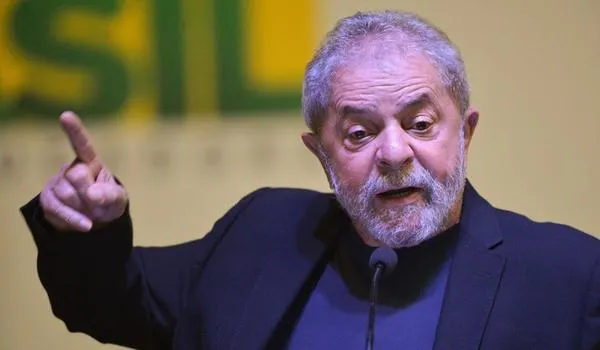 Lula deve se mudar para Lauro de Freitas até o final de 2020, diz colunista 