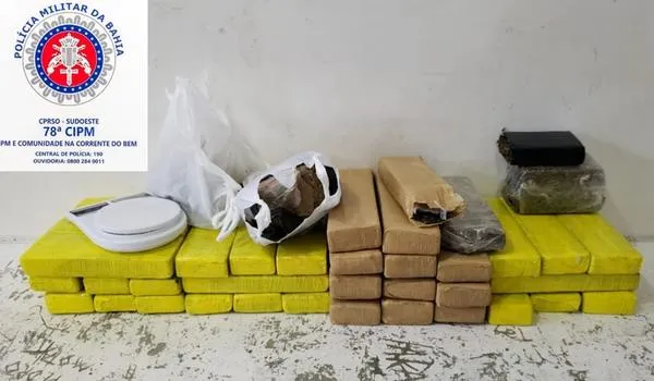 Polícia encontra 43 tabletes de maconha escondidos em uma construção na Bahia