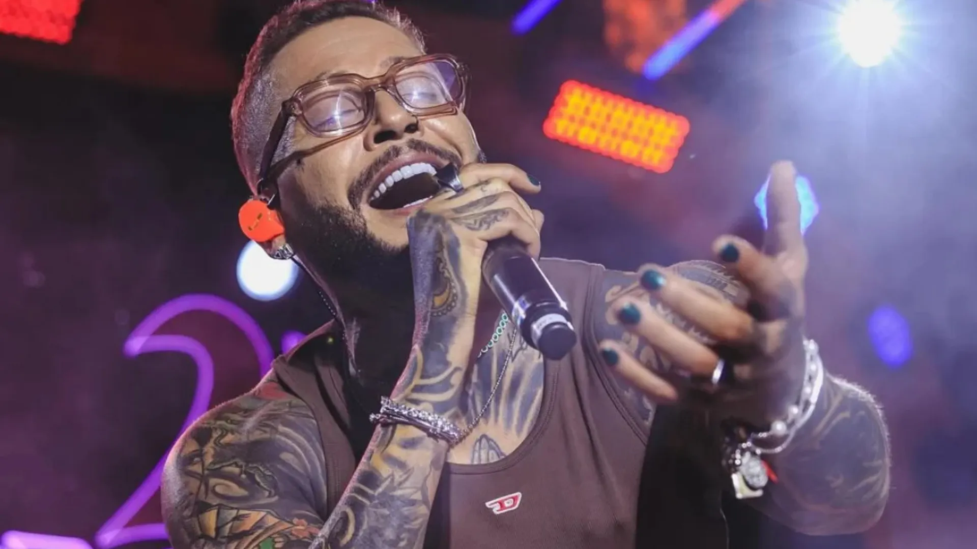 Kannário bloqueia Ivete Sangalo e questiona aproximação da cantora