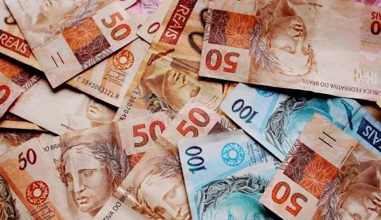 Receita Federal paga 4º lote da restituição do IRPF neste mês de agosto; saiba quando